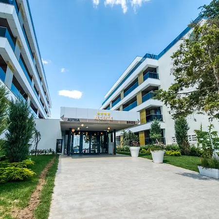 Astria Amalfi - Complex Novum